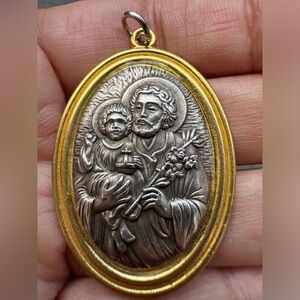 Vintage Gold-Tone Frame 3D Religious Saint Medal Pendant